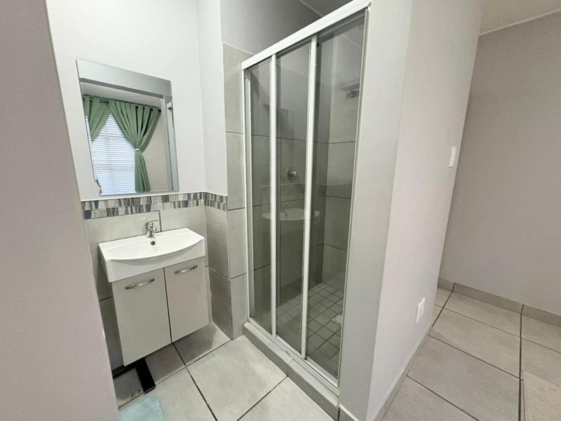 2 Bedroom Property for Sale in Island View Western Cape